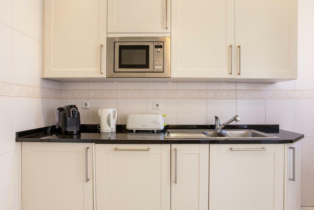 Joivy Fernando Pessoa Apartments ลิสบอน ภายนอก รูปภาพ