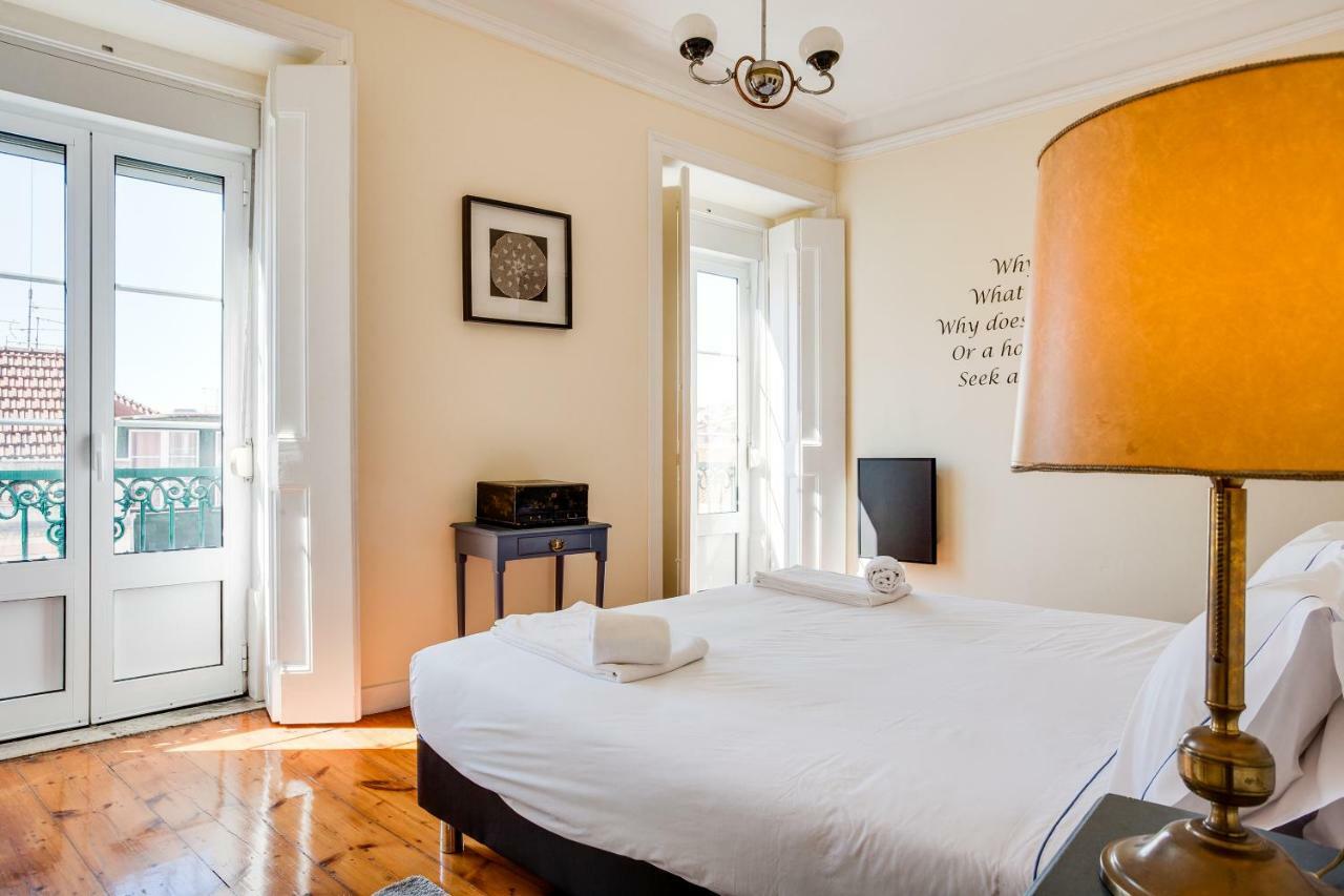 Joivy Fernando Pessoa Apartments ลิสบอน ภายนอก รูปภาพ